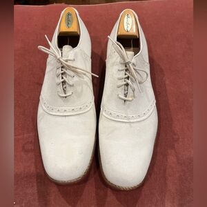 Vintage men’s Oxford shoes